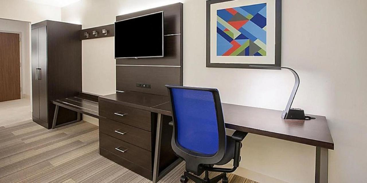 Holiday Inn Express & Suites - Goodland I-70 By Ihg Luaran gambar